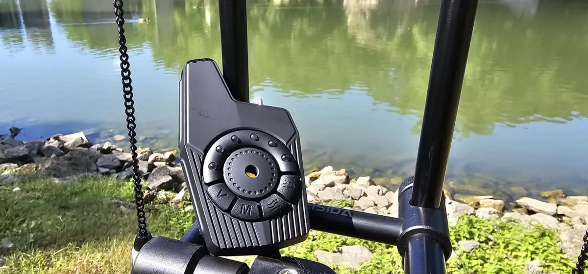 Bite alarm on bank stick